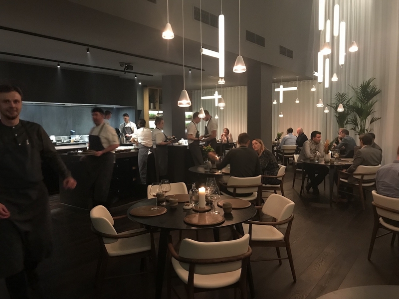 2018 10 23 Mana Restaurant Interior