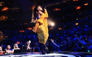 170525 Ariana Grande