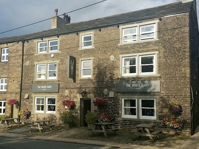The White Hart Pub With Rooms In Lydgate Greater Manchester