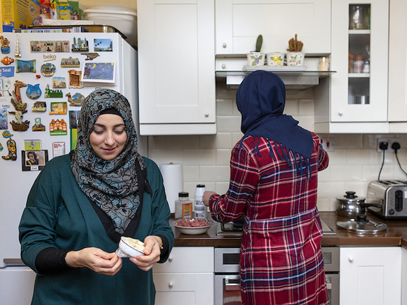 A Woman Wearing A Headscarf Teaches A Syrian Dumpling Cooking Class In Manchester With Levenshulme English Teaching Project Heart And Parcel