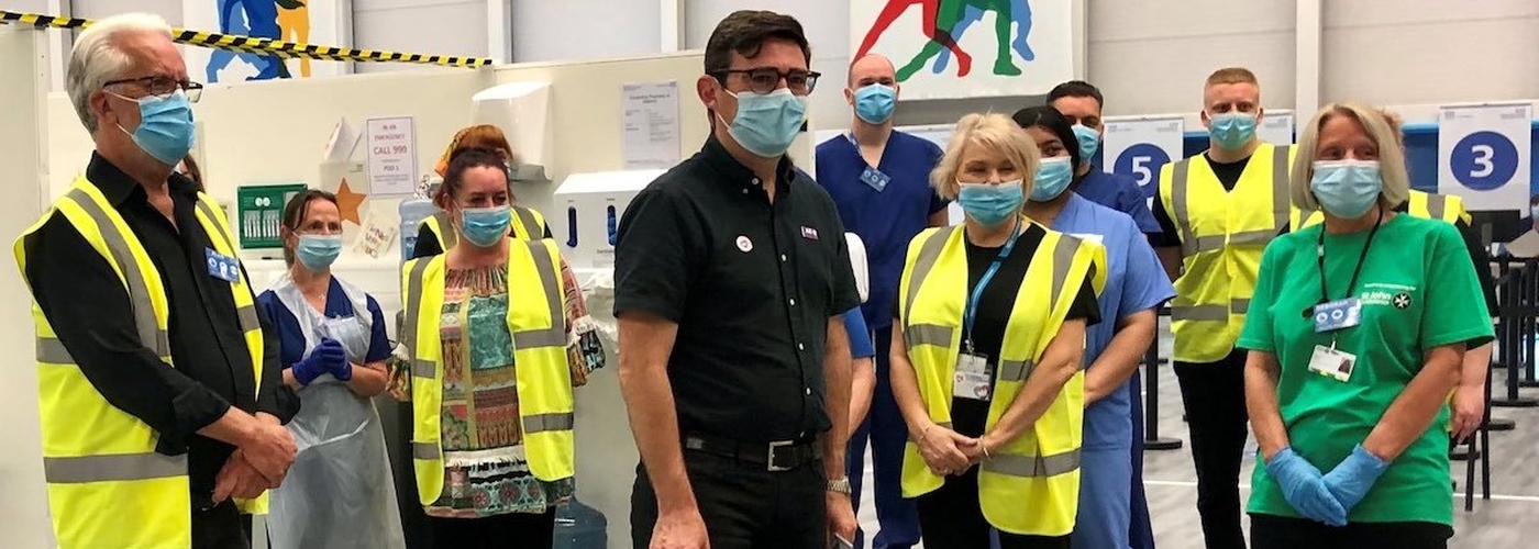 Andy Burnham Gets Covid Vaccine At Etihad Mass Vaccination Centre Manchester New Guidance