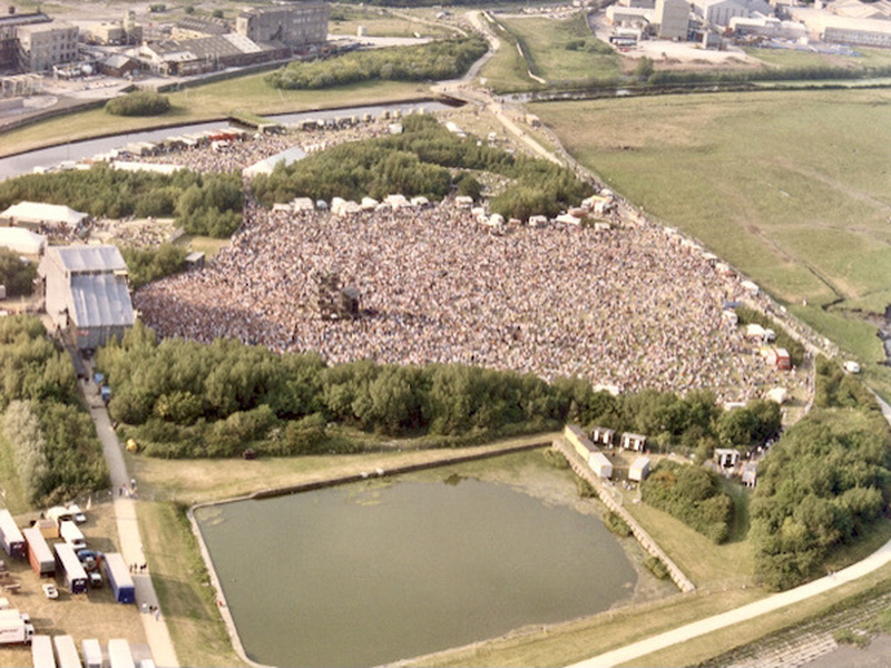 Spike Island Clone Rose Stone Roses Tribute Widnes Festival Thirty Year Anniversary Live Gigs Crowd Ian Brown Aerial Photo