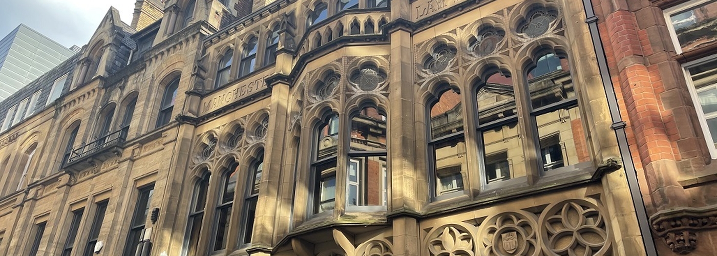 Oriel Windows In Manchester Archtiectural Delights 4