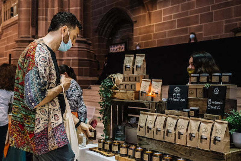 Christmas In Liverpool 2021 Winter Market Liverpool Cathedral Arts Crafts Shopping