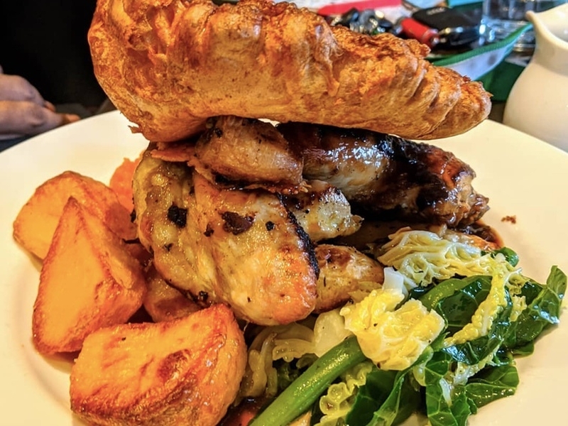 Cibus Roast Dinner With Chicken Yorkshire Pudding And Buttered Greens