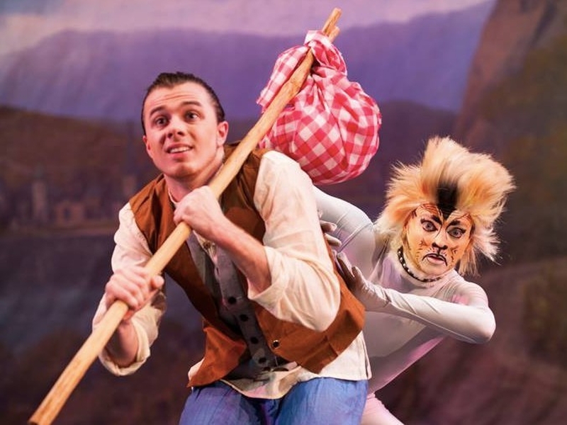Dick Whittington Pantomime At Contact Theatre Manchester