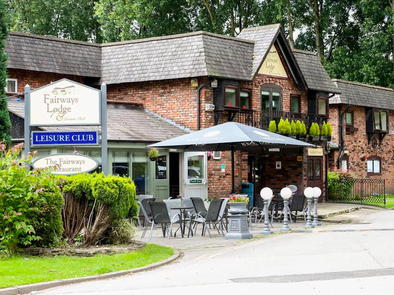 The Fairways Lodge Prestwich Exterior