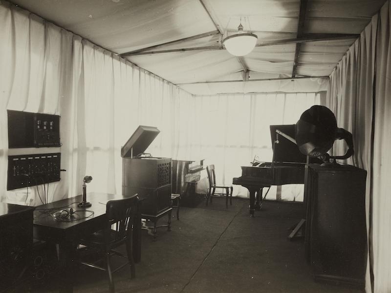 Photograph Of The 2 Zy Radio Station Broadcasting Room And Equipment Within The Metropolitan Vickers Research Building © The Board Of Trustees Of The Science Museum