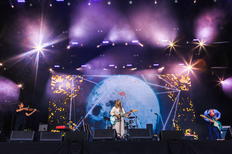 Bluedot2022 Sat Lucas Sinclair Lovell Stage Lanterns On The Lake 82 1156