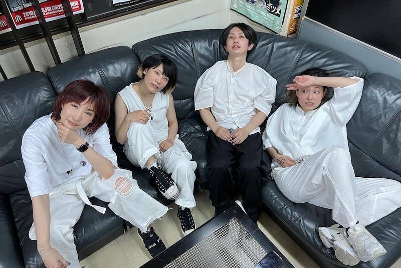 Tricot Gig Guide