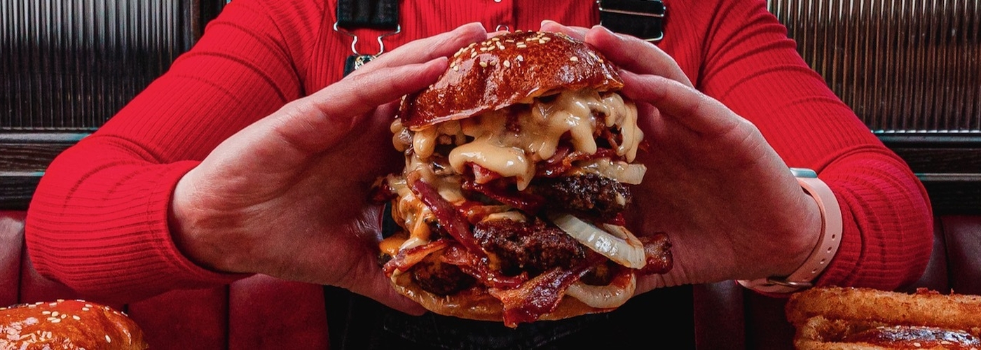 2023 04 11 Red Dog Saloon Buger In Hands