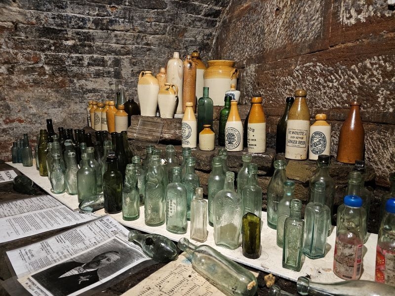 20230426 Variety Of Bottles Found At The Paddington Tunnel Site
