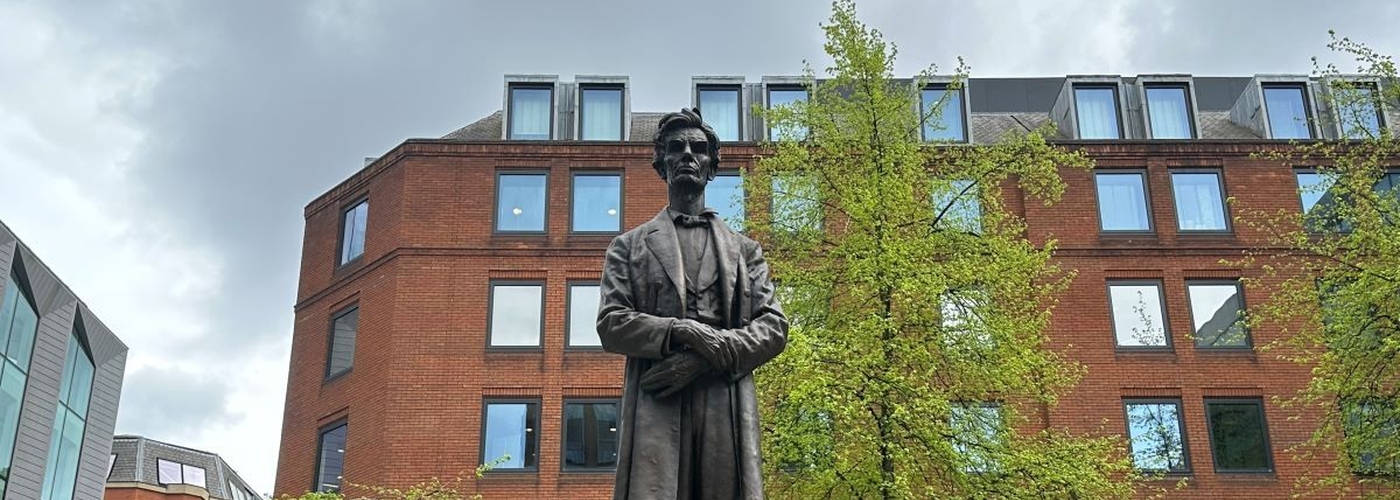 Abraham Lincoln Statue 2