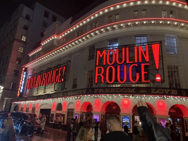 2023 11 14 Hyatt Churchill Saturday Moulin Rouge Ext