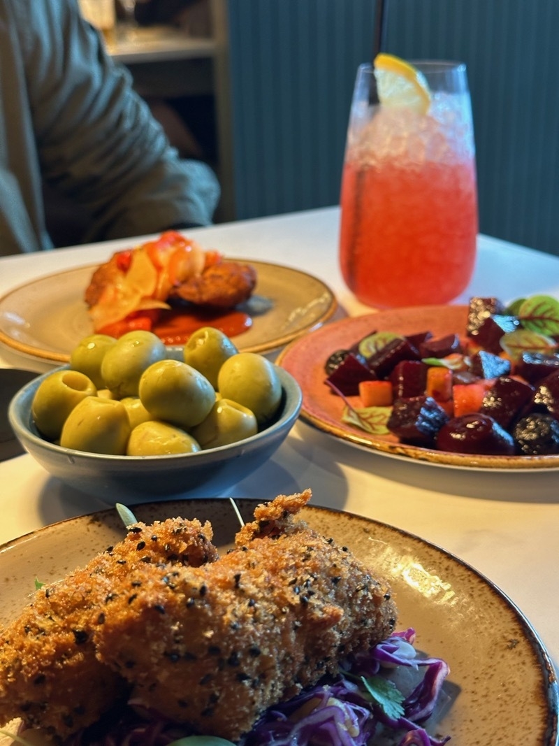 2024 07 24 Halyard Hotel Chicken Olives Beetroot