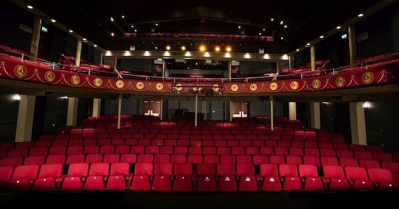 2024 08 27 Oldham Coliseum Feature Interior