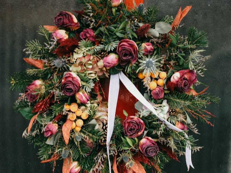 Christmas Wreath Making Workshop Leo And Roobs Annie Spratt Wopeg Md15 Wy Unsplash