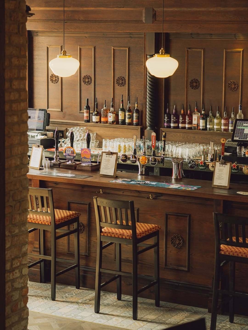 2025 08 26 Crooked Crown Interiror