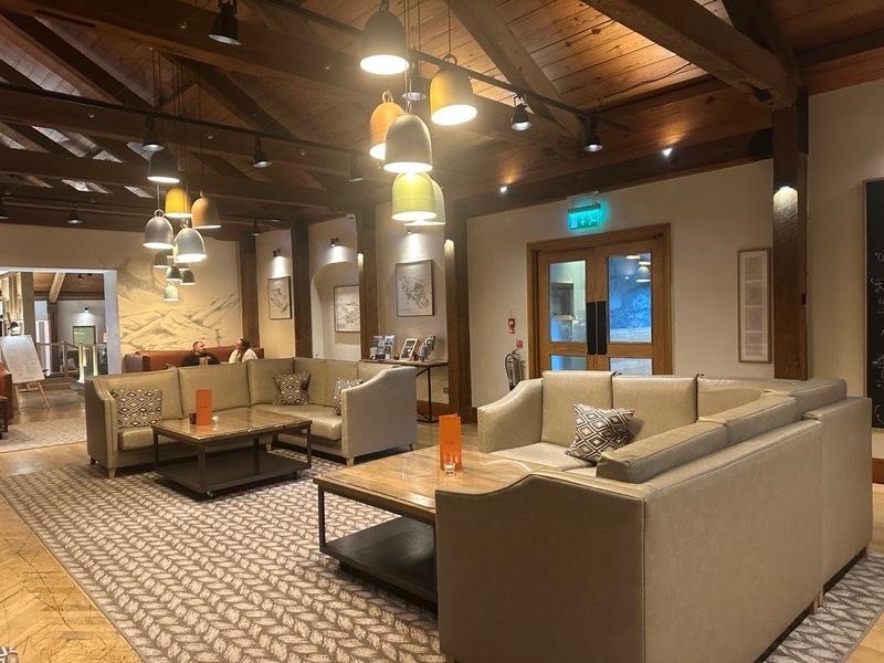 2025 09 19 North Lakes Lobby