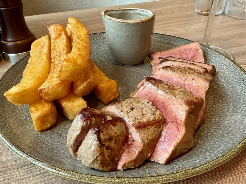 2025 11 10 The Reach Steak And Chips