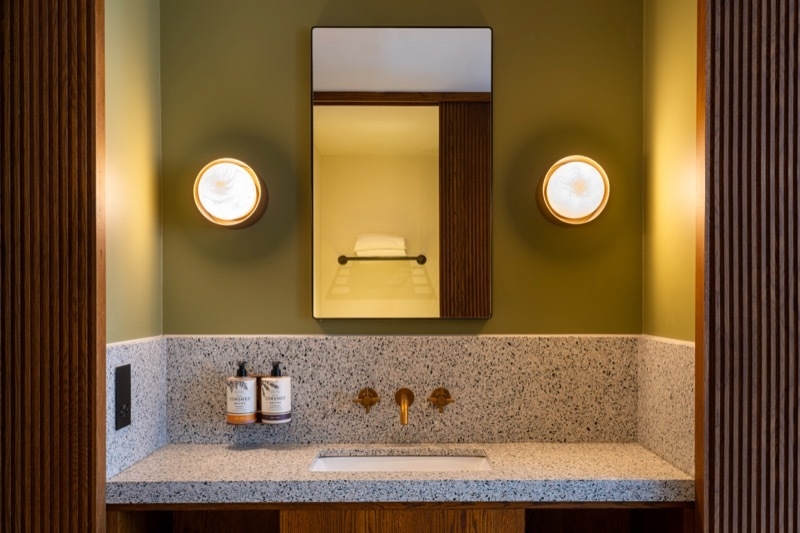 2025 11 19 Its Me Louis Photography Itsmelouis Com Mollies Manchester September 2025 1 9