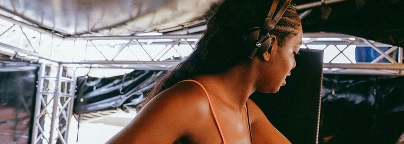 2026 03 06 Mobo Fringe Header Bf2 B59 B5 Df9 B 4 De2 A738 Fadfd6 E1 Cff9 1 105 C 1