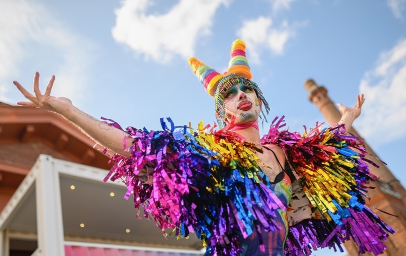 2026 07 17 Social Royal Albert Dock Pride Jackie Jervo 4727 Pete Carr