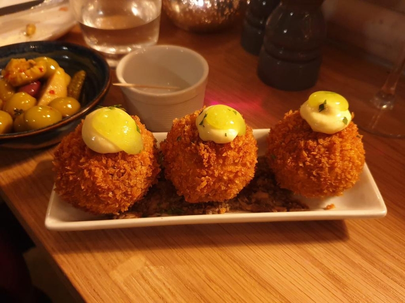 2019 11 22 Leeds El Gato Negro Scotch Eggs