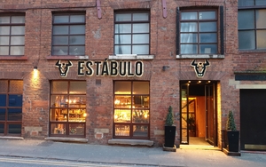 2019 05 10 Estabulo Exterior