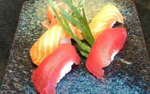 Sapporo Early Diner Nigiri