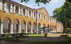 180204 More Bastide Exterior