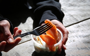 Wolf Salmon And Egg Pot