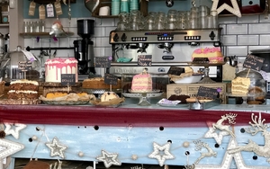 2018 12 07 Treehouse Cakes