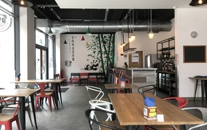 2019 05 06 Blue Eyed Panda Interior