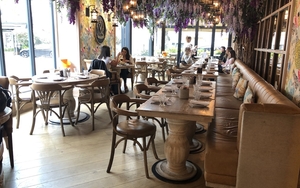 2019 05 24 Victors Alderley Interior 2