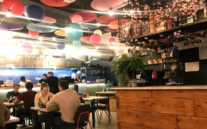 2018 09 18 Viet Shack Interior