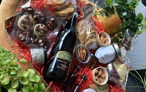 2020 12 08 Hampers Hyssop