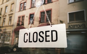2019 12 24 Closed Sign