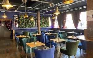 2020 09 25 Mecanica Seating Area