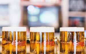 Oast House Budvar Pints Screen Watch Euros Manchester