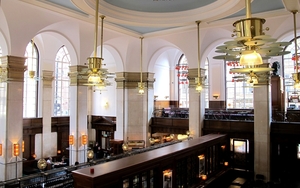 2 Cw7 Former Midland Bank Now Jamies Italian Copy