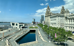 Liverpool Pier Head Three Graces Cunard Port Liver Mann Island Unesco World Heritage Status Canal River Mersey Regeneration