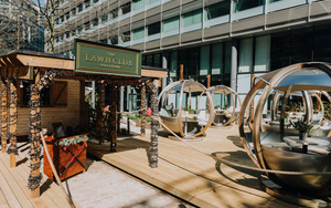 Lawn Club Green Sign And Pods In Spinningfields Manchester 800 X 1200