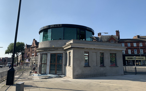Penny Lane Bus Stop The Beatles Roundabout Sgt Pepper Bistro 2021