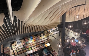 Superb Roof At Hello Oriental 1