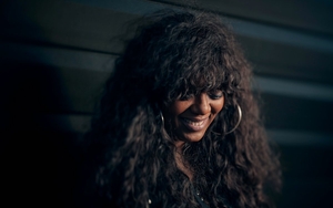 Denise Johnson Portrait Wil Lbe Unveiled At Sup In Urmston