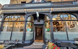 20230530 Fly In The Loaf Exterior