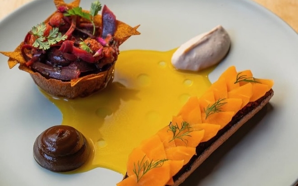 2025 11 03 Another Hand Carrot