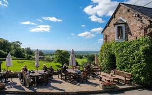 2023 06 08 The Pheasant Inn Cheshire Outside 660X500