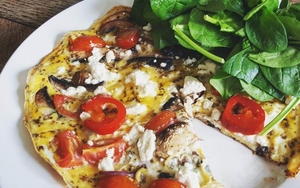 Content Pizza Omelette